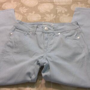 SEVEN LIGHT BLUE CROP JEANS NEW WITHOUT TAGS SIZE 6